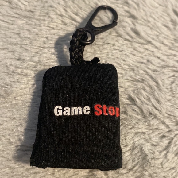 Nintendo DS game Ninjago comes with game and mini bag that holds game - Picture 3 of 3